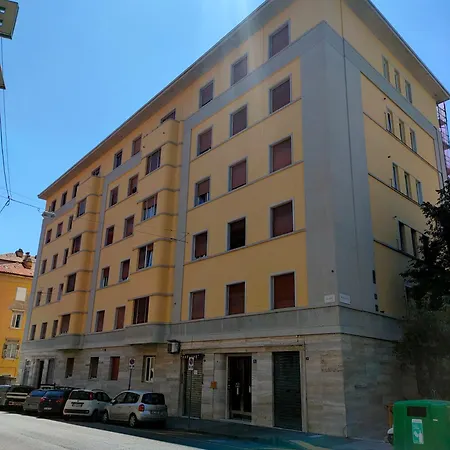 Living - Professional * Триест