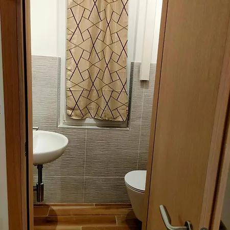 Living - Professional Триест