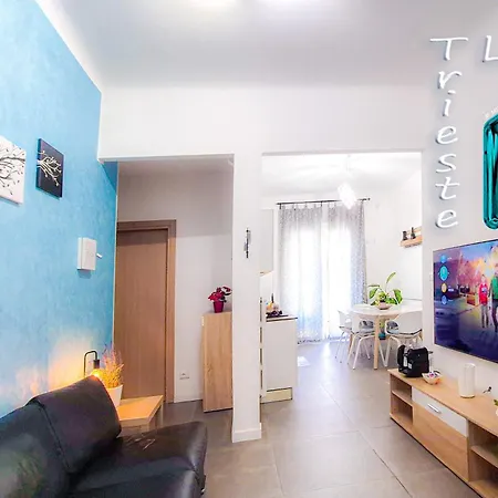 Living - Professional Гостевой дом *