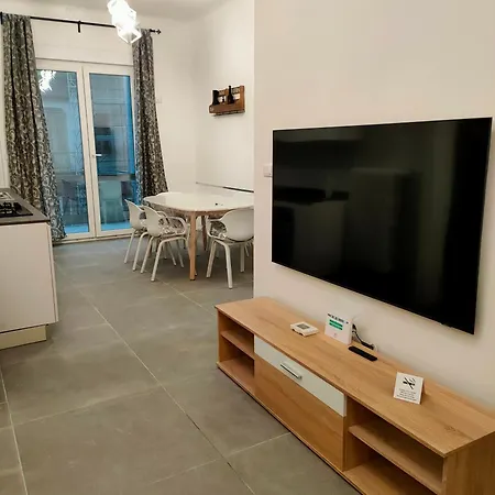 بيت ضيافة Living - Professional